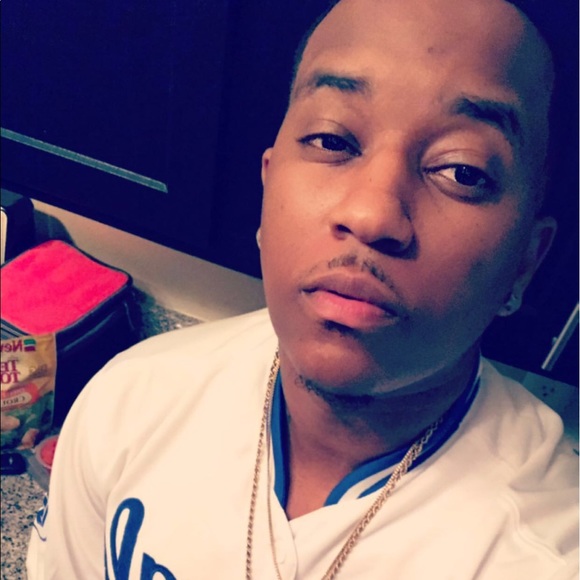 Profile Picture of Joshua Reeder (@jreed26z) on Poshmark