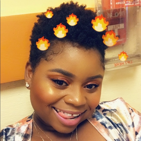 Profile Picture of Carline Calixte (@carjohn31) on Poshmark