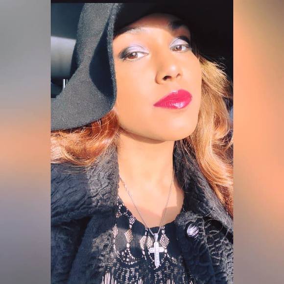 Profile Picture of Krista Ramroop (@krisalyroop88) on Poshmark