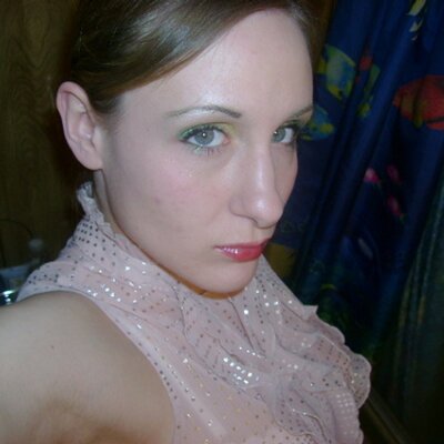 Profile Picture of April Sinclair (@April_MK) on Twitter