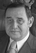 Profile Picture of Robert J. Stevensonon Wikipedia