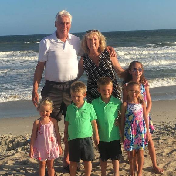 Profile Picture of Jan Kindelmann (@jannybabe) on Poshmark