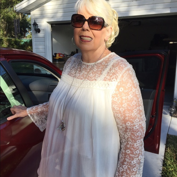 Profile Picture of Wanda Edelen (@grannyedelen) on Poshmark