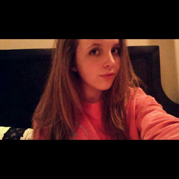 Profile Picture of Caroline Stancill (@caroline_stan) on Poshmark