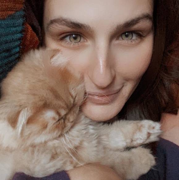 Profile Picture of Nino Sulkhanishvili (@nsulkhanishvili) on Poshmark