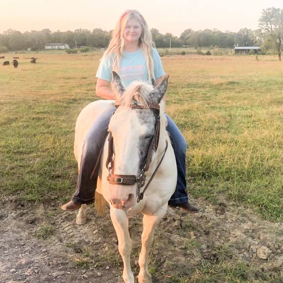 Profile Picture of Brittany Post (@brittanypost30) on Poshmark