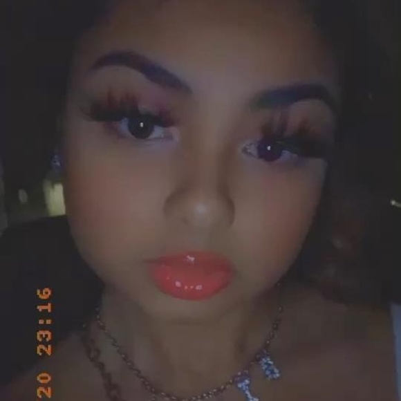 Profile Picture of Rabia Shah (@areil2angel) on Poshmark