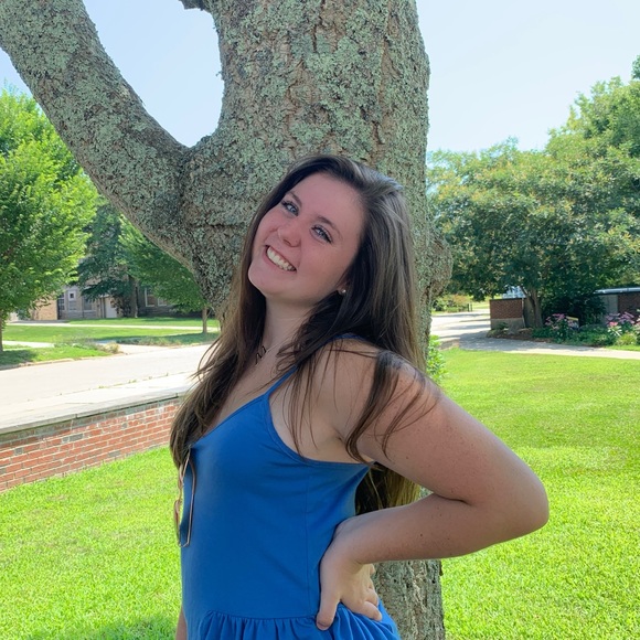 Profile Picture of Mackenzie Duffy (@mackenzieuffy_d) on Poshmark