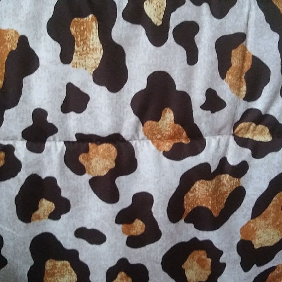 Profile Picture of Dorette Adams (@deedee512) on Poshmark