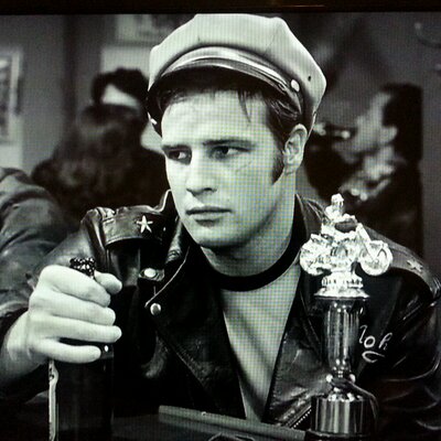 Profile Picture of WolfManPete (@@HollyHoodMuffin) on Twitter