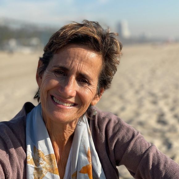 Profile Picture of Janet Hirsch-ettenger (@yocheved57) on Poshmark