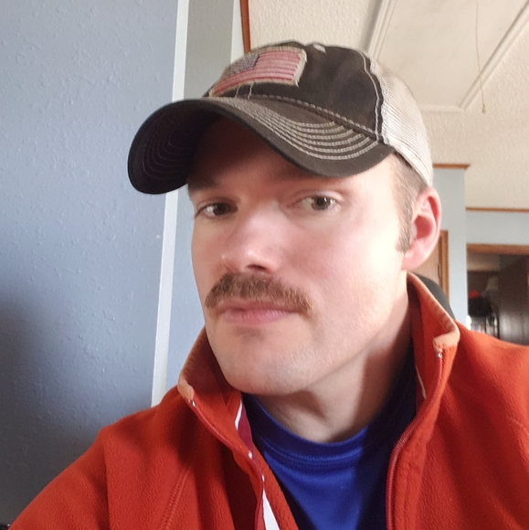 Profile Picture of Warren Shideler (@warren7041) on Poshmark