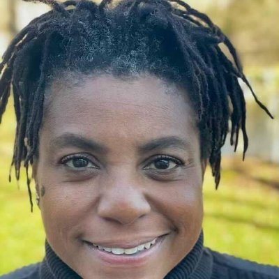 Profile Picture of Susan Smith-Pinelo (@susu1969) on Twitter