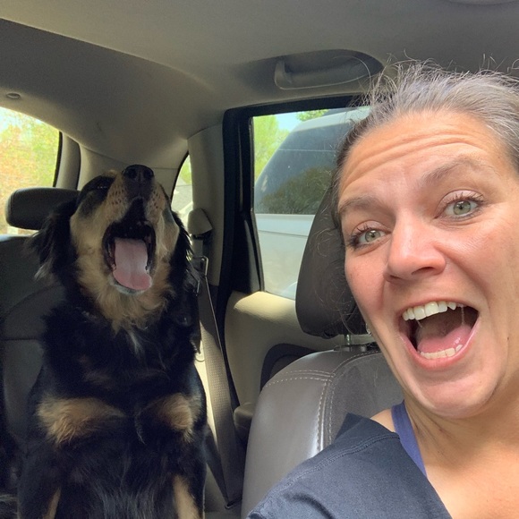 Profile Picture of Cathy Robertson (@cathyroberts168) on Poshmark