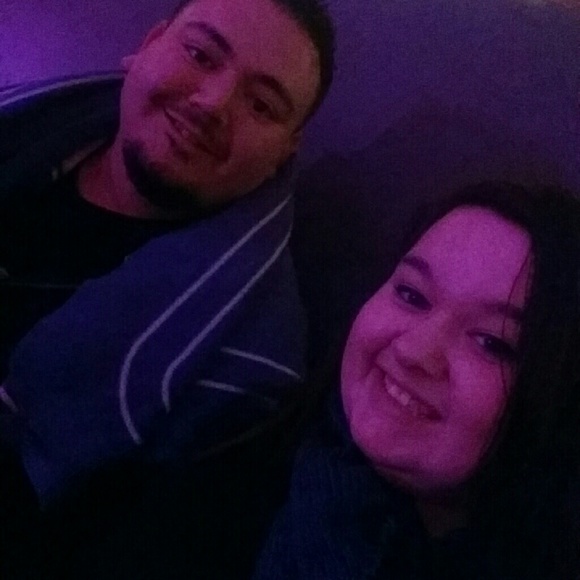 Profile Picture of Aerialle Vanvianen (@avanvianen) on Poshmark