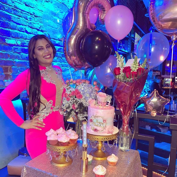 Yonaly Martinez luciano - Poshmark Profile Picture of Yonaly Martinez luciano (@lindatookover) on Poshmark