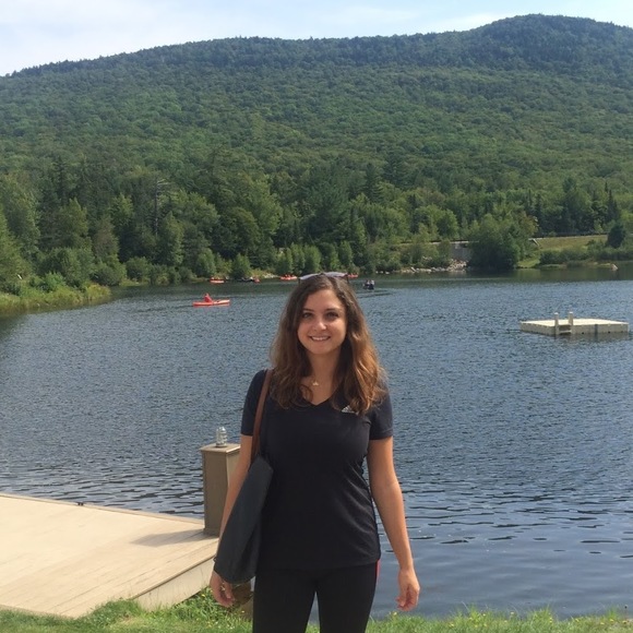 Profile Picture of Maya Masri (@mayamasri) on Poshmark