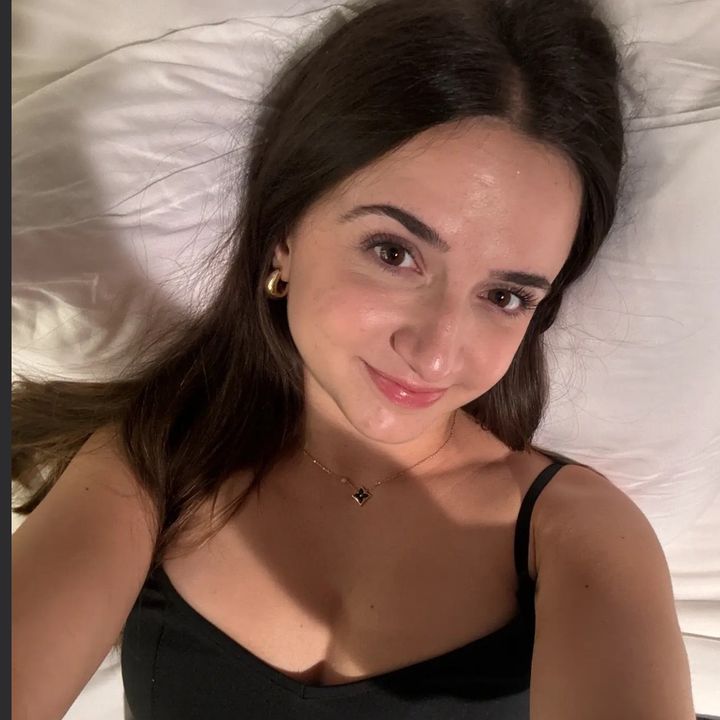 Profile Picture of el (@eloise.jrd) on Tiktok