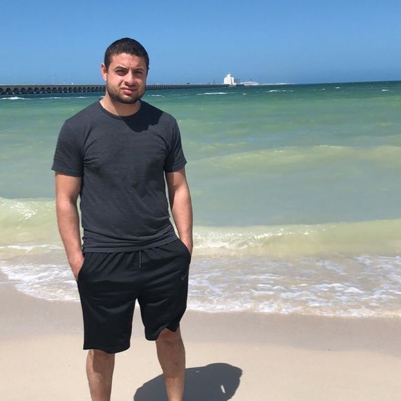 Profile Picture of Hassan Issa (@assasin1) on Poshmark