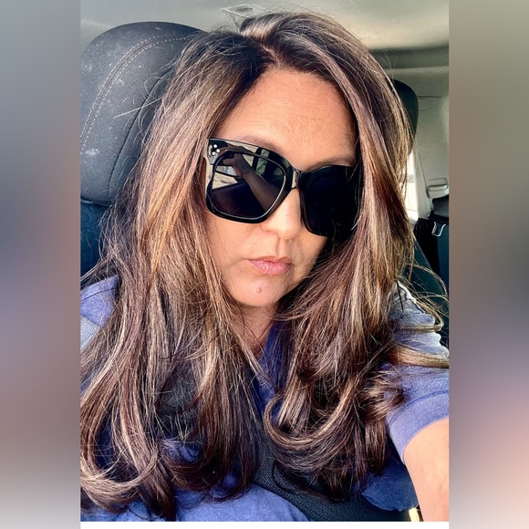 Dawn Grochmal - Poshmark Profile Picture of Dawn Grochmal (@lillyroen5) on Poshmark