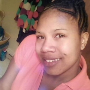 Profile Picture of Amanda Mcfadden (@mandypooh22) on Myspace