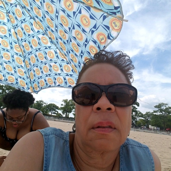 Profile Picture of Donna Foster (@chena1907) on Poshmark