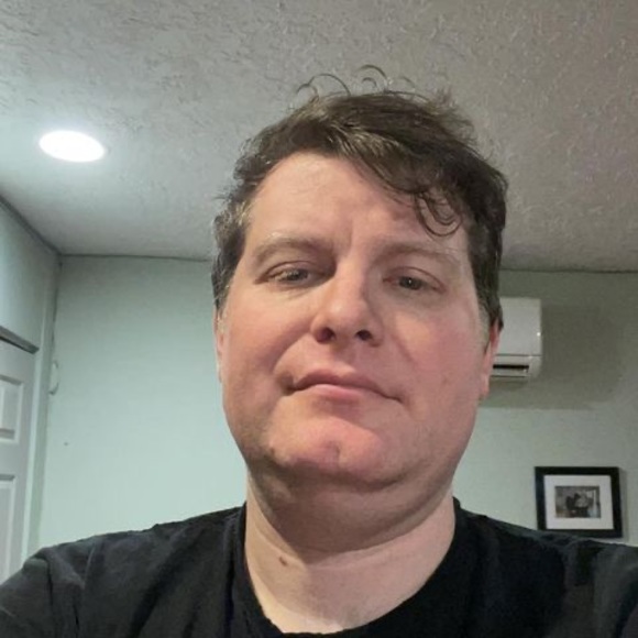 Profile Picture of Nick Fitzpatrick (@nfitzpad) on Poshmark