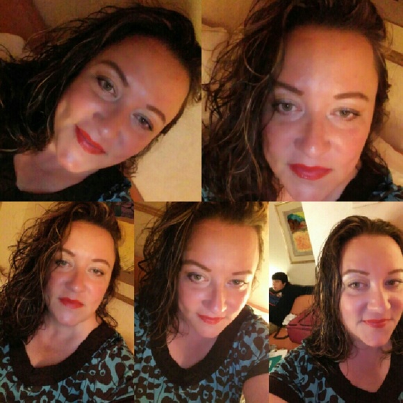 Profile Picture of Melanie Schweizer (@melanie2630) on Poshmark