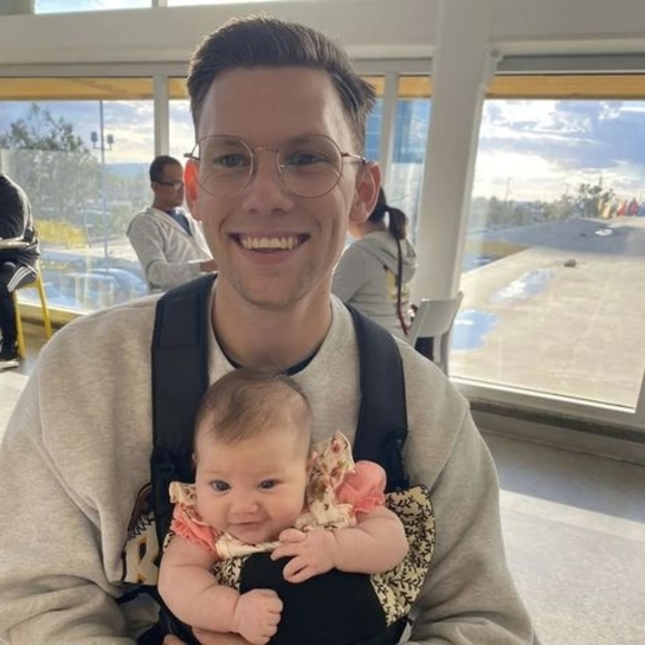 Alec Martinez - Poshmark Profile Picture of Alec Martinez (@alecjmartinez) on Poshmark