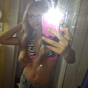 Profile Picture of Bree Bennett (@breebennett7990) on Youtube