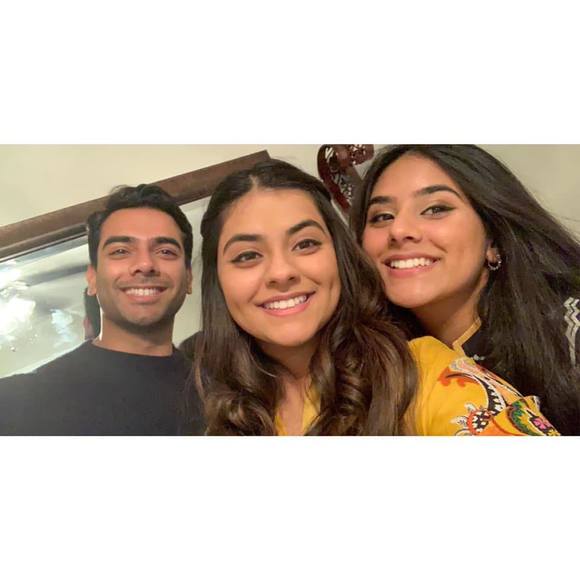 Profile Picture of Maham Chaudhry (@mahamchaudhry) on Poshmark