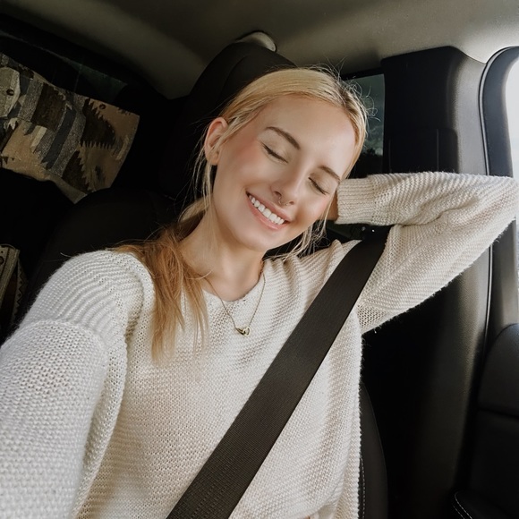 Profile Picture of Lacey Maynard (@laceymaynard278) on Poshmark