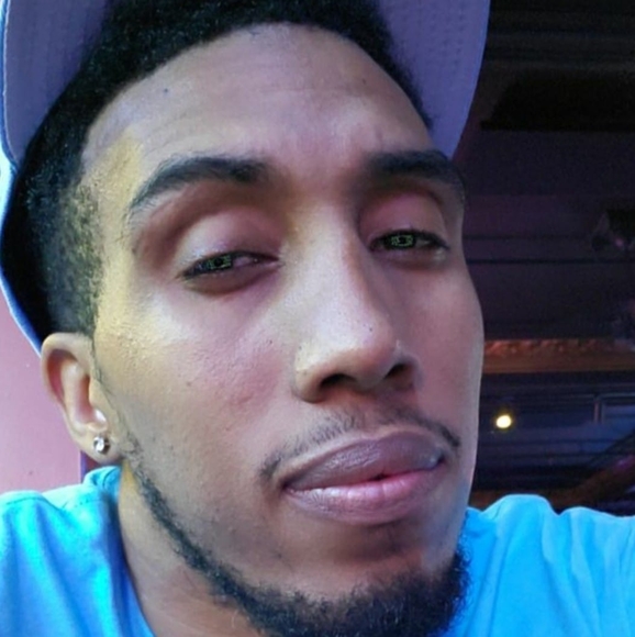 Profile Picture of Ronald Crawford (@matrix309) on Poshmark