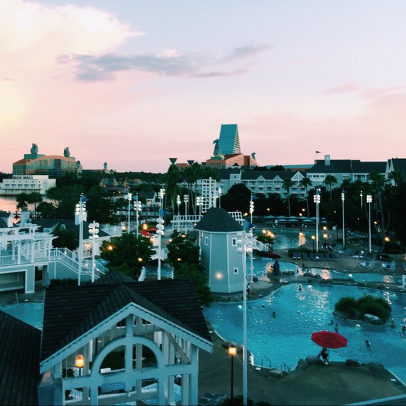 Profile Picture of Julia Xu (@justjaade) on Poshmark