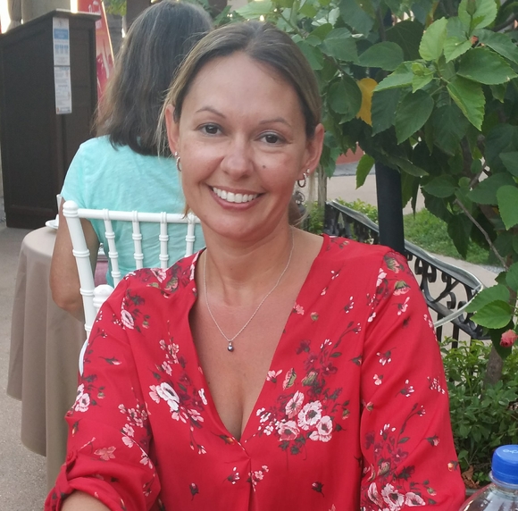 Profile Picture of Amy Pfeffer (@ajd5999) on Poshmark