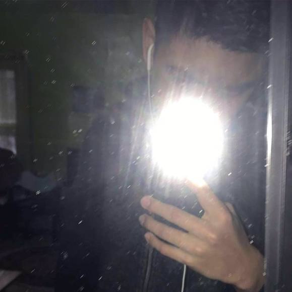 Profile Picture of Jeffrey Cordero (@jeffrey123gg) on Poshmark