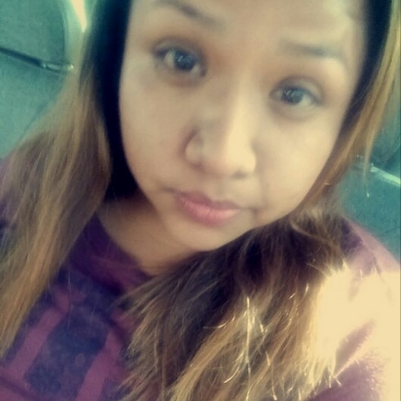 Profile Picture of Nina Cesareo (@acesareo91) on Poshmark