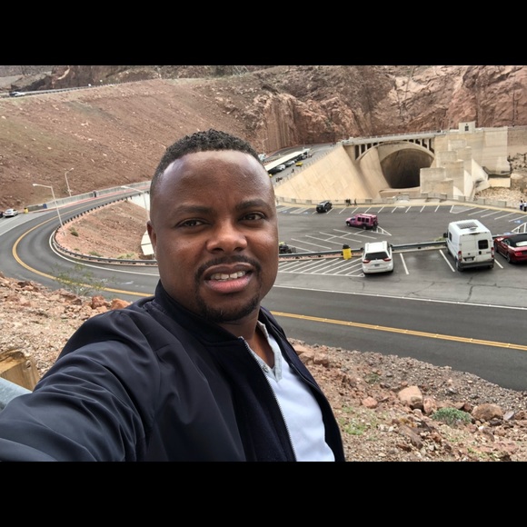 Profile Picture of Peter Mwangi (@pemwak) on Poshmark