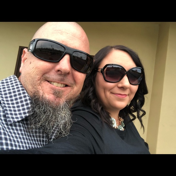 Profile Picture of Danielle Stoddard (@daniellestoddar) on Poshmark