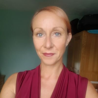 Profile Picture of Jo Watson (@MrsJoWatson) on Twitter