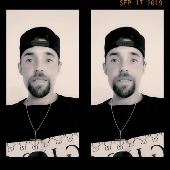 Profile Picture of Joshua Yandell (@yandizzle) on Poshmark