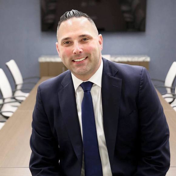 Profile Picture of Jared Shapiro (@jared_shapiro) on Poshmark