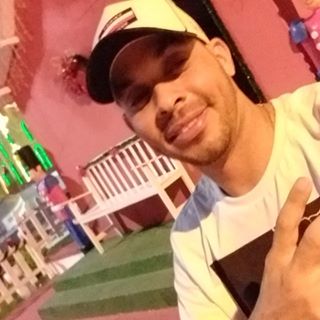 Waldson Santos - Facebook Profile Picture of Waldson Santos (@waldson.santos.562) on Facebook