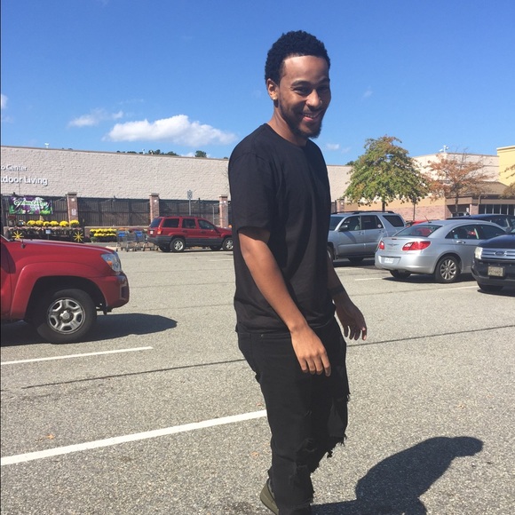 Profile Picture of Michael Ames (@ghostblizzy) on Poshmark