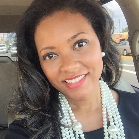 Profile Picture of Lynn Mackey (@lynnfmack3) on Poshmark