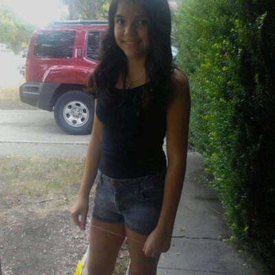 Profile Picture of Bryanna Jimenez (@brismiles17) on Twitter