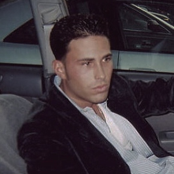 Profile Picture of Chad Caponetti (@chadcap) on Poshmark