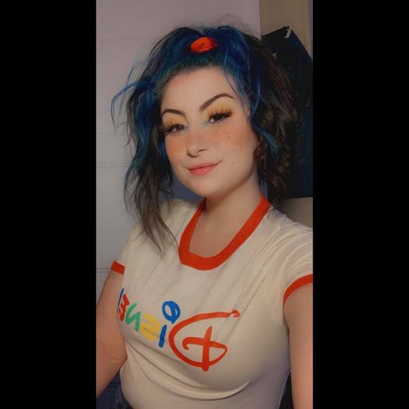 Profile Picture of Jordan Schorah (@jschorah97) on Poshmark