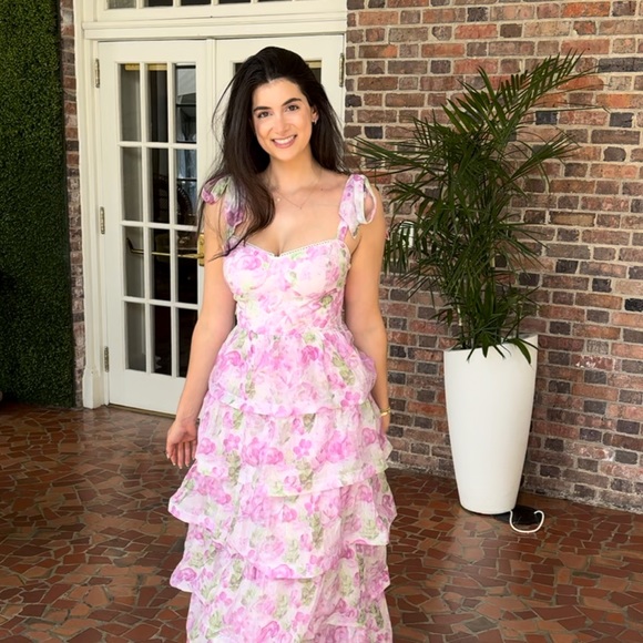 Profile Picture of Sylvie Broun (@sylviebroun) on Poshmark