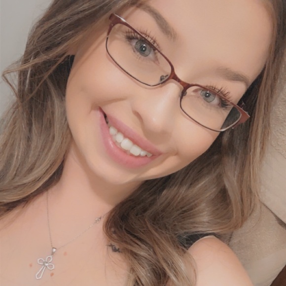 Profile Picture of Bree Martinez (@breemartinez146) on Poshmark